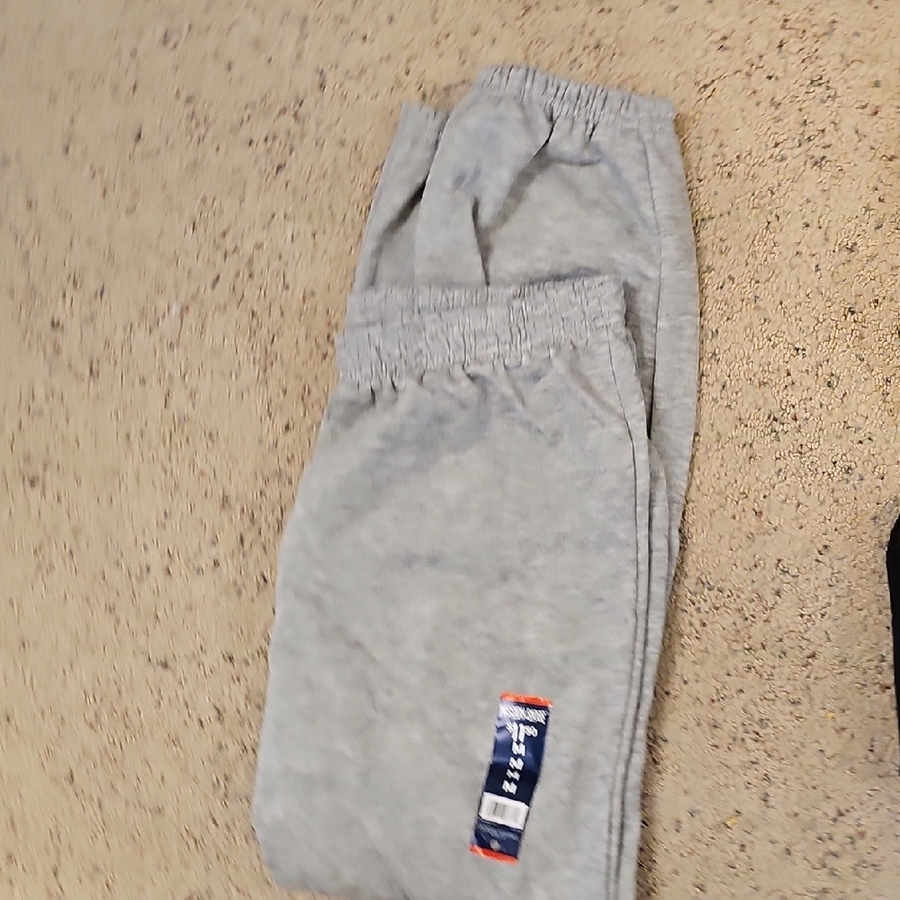 Men's or Women's Elastic Waist Jogger Sweatpants